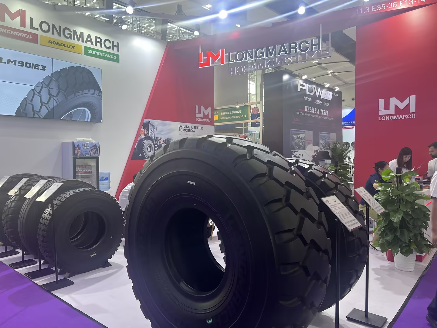 LONGMARCH TIRE shines at the Canton Fair with new products