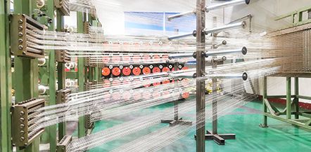 After continuous internal tapping and a 550,000-set technical reform and expansion project in 2017, Long March achieved an annual tire production capacity of 2.8 million sets.